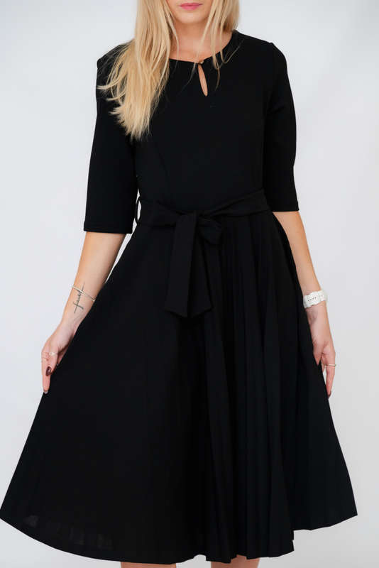 Elina Classic Belted Pleated Midi Black Dress