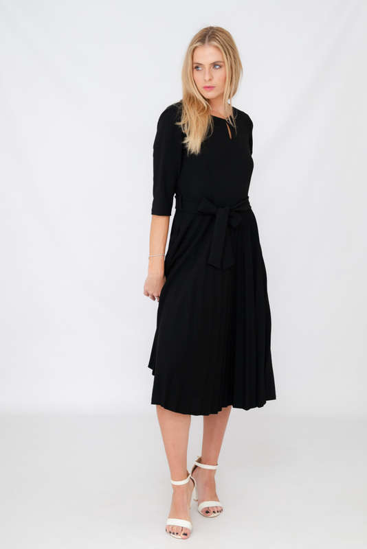 Elina Classic Belted Pleated Midi Black Dress
