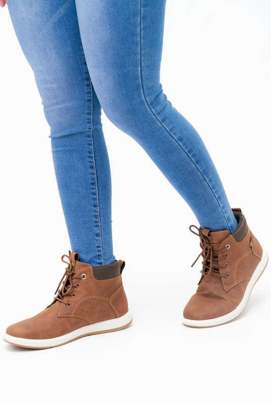 G.H Bass &amp; Co Sneaker Boots Lace Up