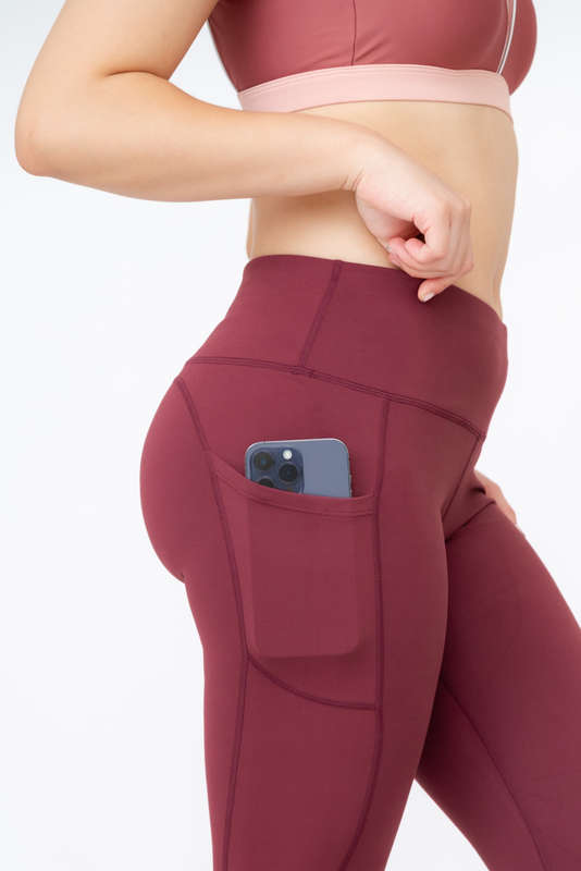 Ladies High Waisted 3/4 Performance Yoga Fitness Leggings With Pockets