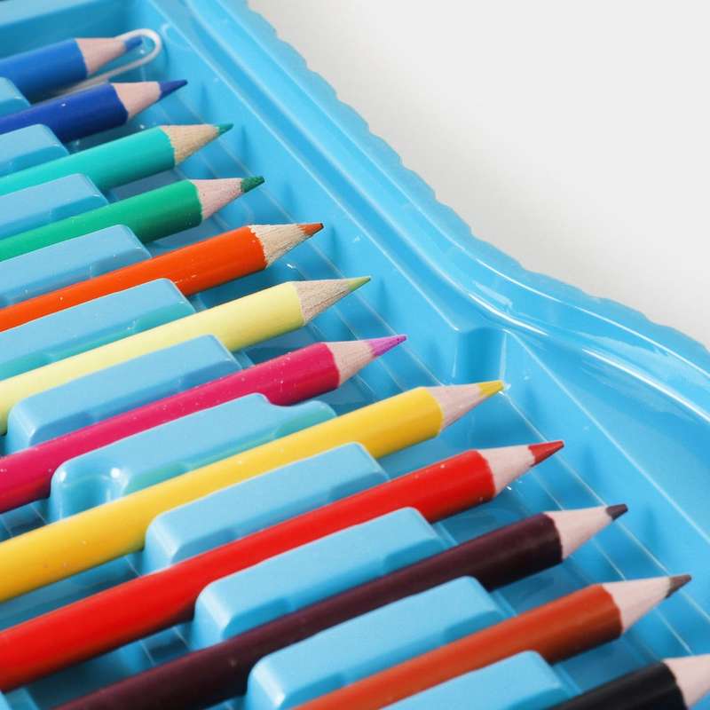 70 Piece Non Toxic Art Stationary Colouring Set