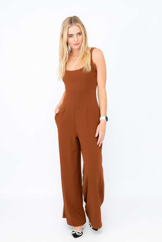 Toni Wide Leg Sleeveless Jumpsuit With Pockets