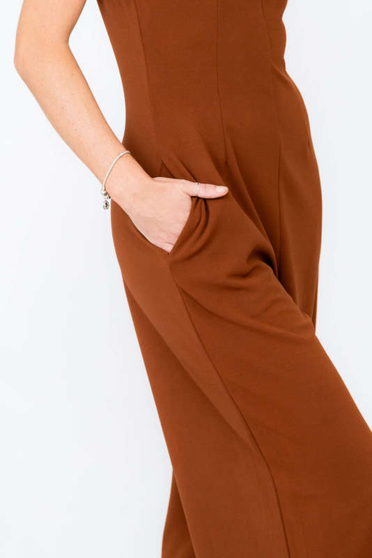 Toni Wide Leg Sleeveless Jumpsuit With Pockets