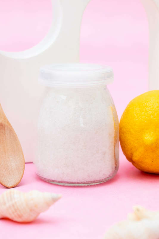 Natural Splash Home Made Bath Salts 190g With Wooden