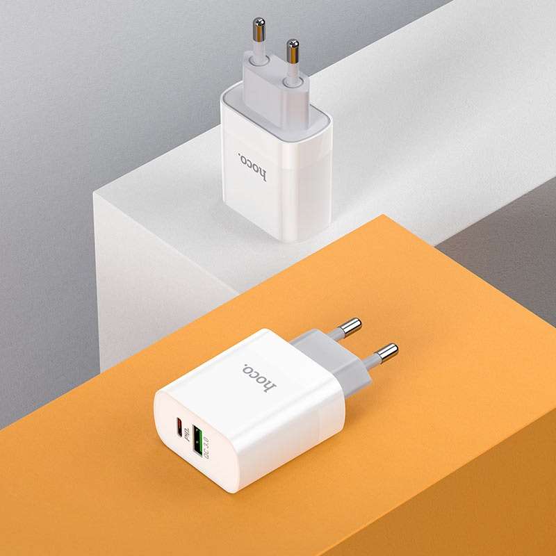 HOCO Dual Port Charger PD20W Type C & USB