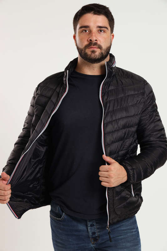 Mens Concealed Hooded Puffer Jacket With Easy Carry Bag