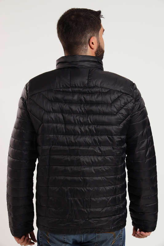 Mens Lightweight Puffer Jacket With Easy Carry Bag