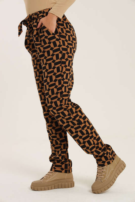 Ladies Mascia Geometric Printed Straight Trousers With Pockets