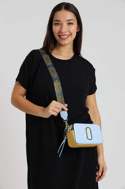 Snapshot Crossbody Sling Clutch Bag With Thick Strap