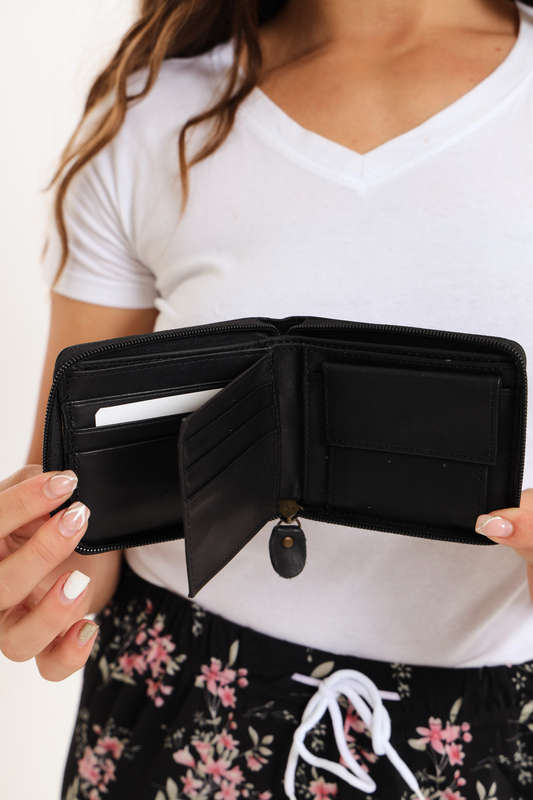 Men's Genuine Leather Bifold  Black Wallet
