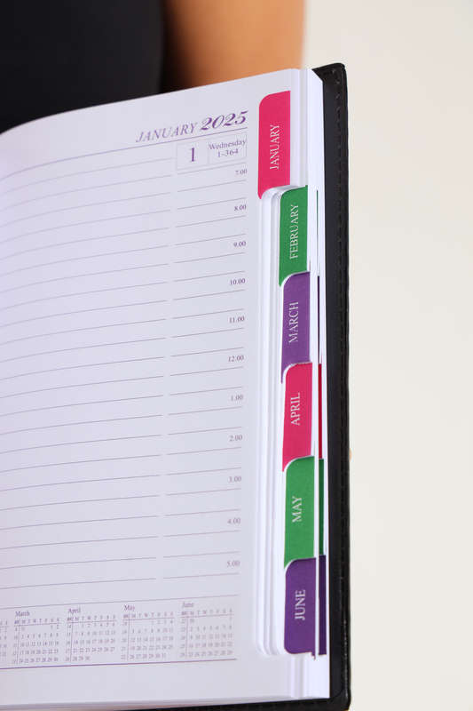 2025 Diary Daily Planner Soft Luxury PU Leather A5 210mm X 140mm