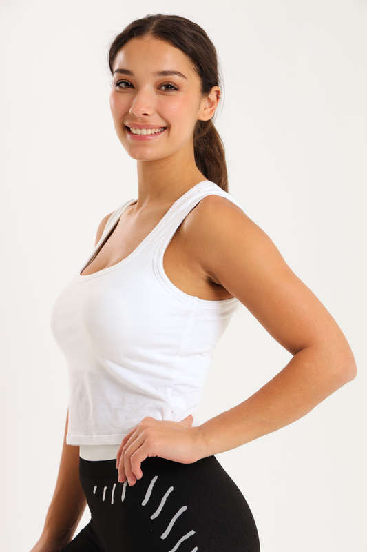 Ladies Sleeveless Double Layer Scoop Neck Cropped Tank Top