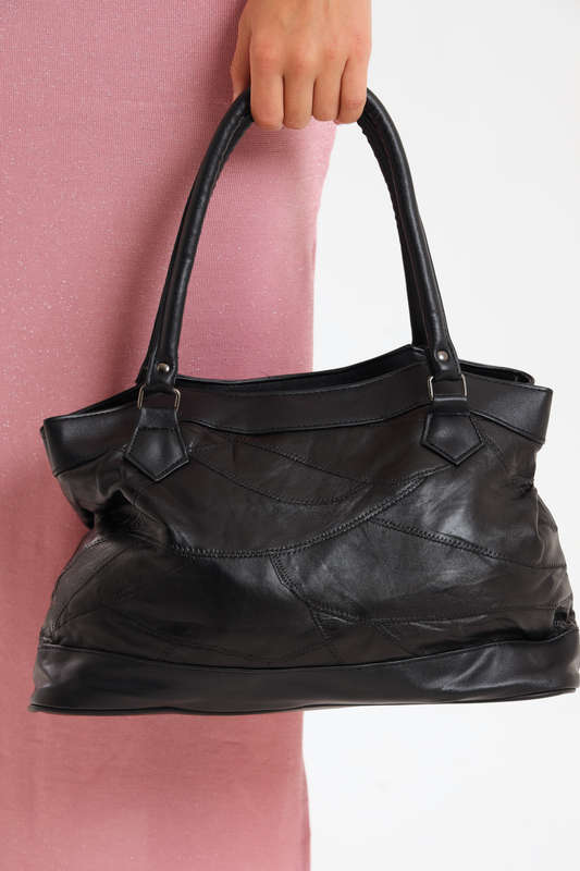 Ladies Faux Leather Handbag With Multiple Compartments Black