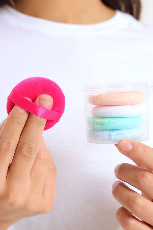 Senza® Pack Of 5 Round Powder Puff Makeup Puff PROMO-2-FOR-1
