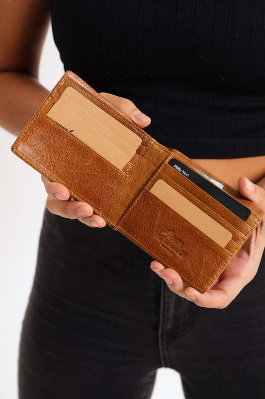 Camel Mountain Bi-Fold Geniun Leather Multiple Slot Card Wallet With Coin Pocket