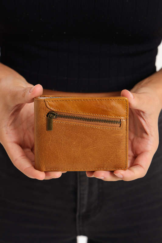 Camel Mountain Bi-Fold Geniun Leather Multiple Slot Card Wallet With Coin Pocket