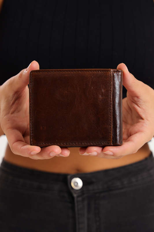 Camel Mountain Bi-Fold Geniun Leather Multiple Slot Card Wallet With Coin Pocket