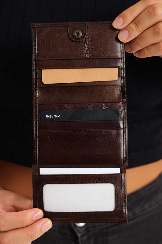 Camel Mountain Tri-Fold Geniun Leather Multiple Slot Card Wallet With Coin Pocket