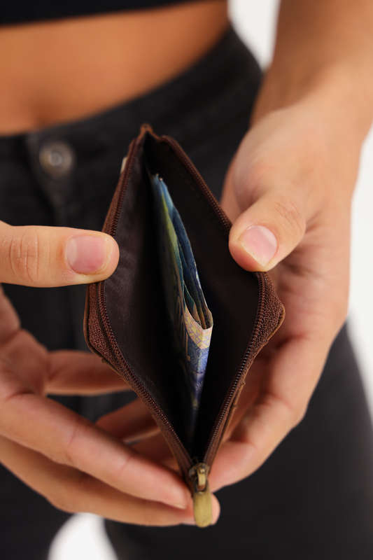 Geniun Leather Multiple Card Wallet With Zipper For Change &amp; Notes