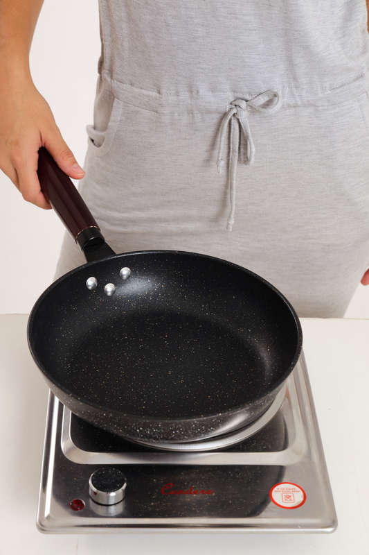 Senza® Maifanshi Non-Stick Frying Pan 24cm With Wooden Handle