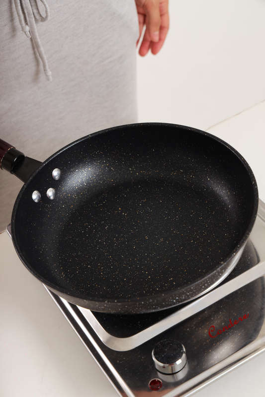 Senza® Maifanshi Non-Stick Frying Pan 24cm With Wooden Handle