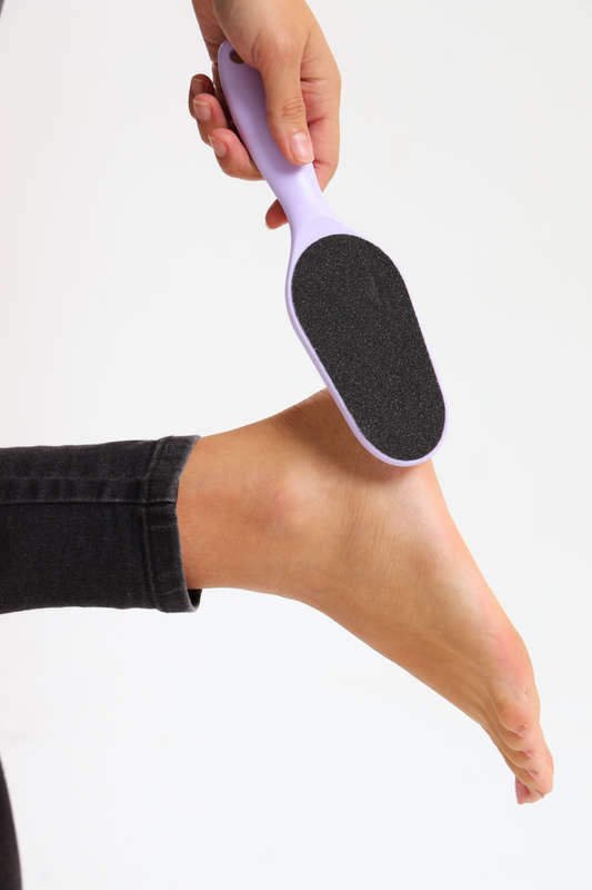 Senza® Stainless Steel Foot File Scraper &amp; Scrubber 2 in 1