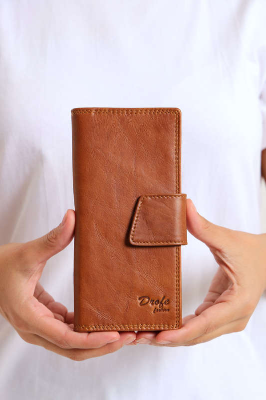 Ladies Genuine Leather Wallet With Multiple Compartments
