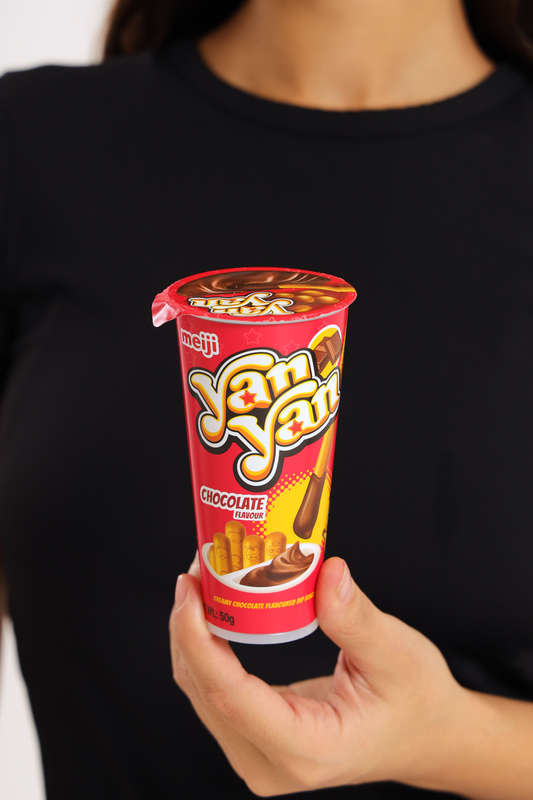 Meiji Yan Yan Chocolate Dip Biscuits 50g