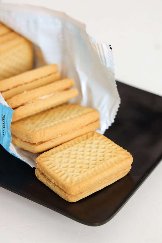 Super Creams Dbl Layer Vanilla Cream Biscuit 125g