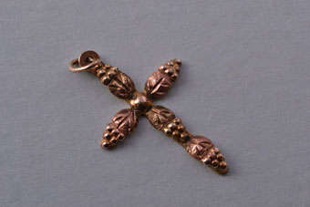 Gold Vintage Cross |  |