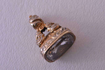 Gold Cased Victorian Seal |  |