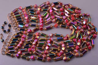 Vintage Bead Necklace |  |