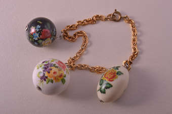 1950's Bauble Bracelet |  |