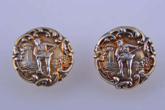 Victorian Screw Earrings |  |