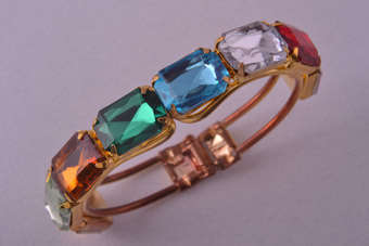 Modern Bangle |  |