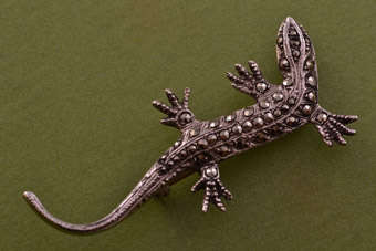 Silver Vintage Brooch |  |
