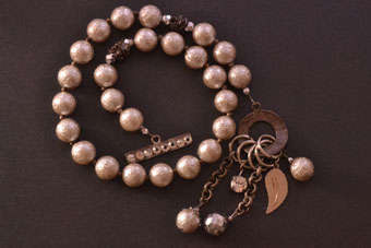Modern Necklace |  |