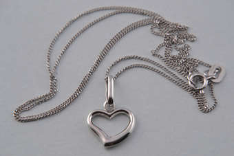 9ct Gold Modern Pendant  |  |