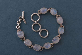 Silver Modern Bracelet |  |