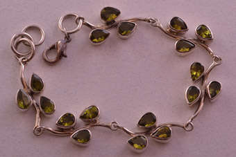 Silver Modern Bracelet |  |
