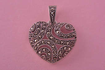 Silver Modern Pendant |  |