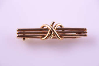 Gold Victorian Brooch |  |