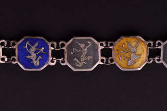 Vintage Siamese Bracelet |  |