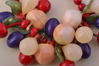 Plastic Retro Necklace |  |