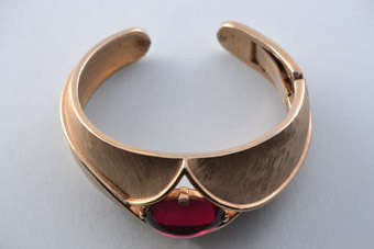 Trifari Vintage Bangle |  |