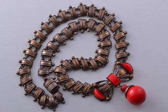 Art Deco Necklace |  |