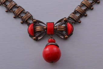 Art Deco Necklace |  |