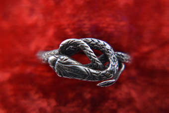 Silver Vintage Ring |  |