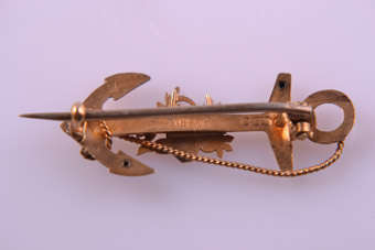 Gold Victorian Brooch |  |