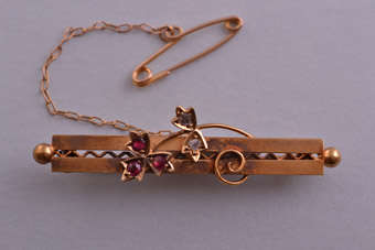Gold Edwardian Brooch |  |